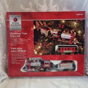 Christmas Tree Train Set - Red and Black
